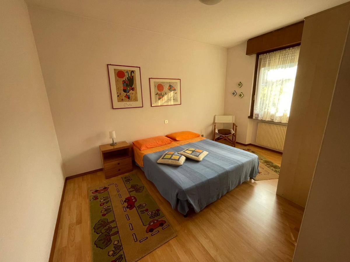 Appartamento Lucia Torbole Sul Garda Luaran gambar