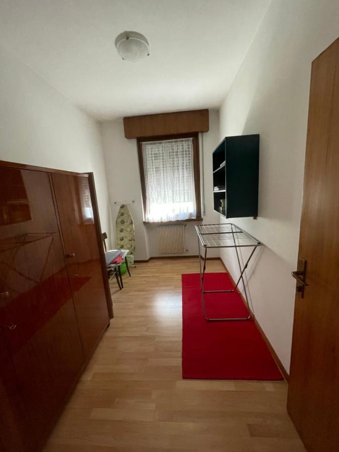 Appartamento Lucia Torbole Sul Garda Luaran gambar